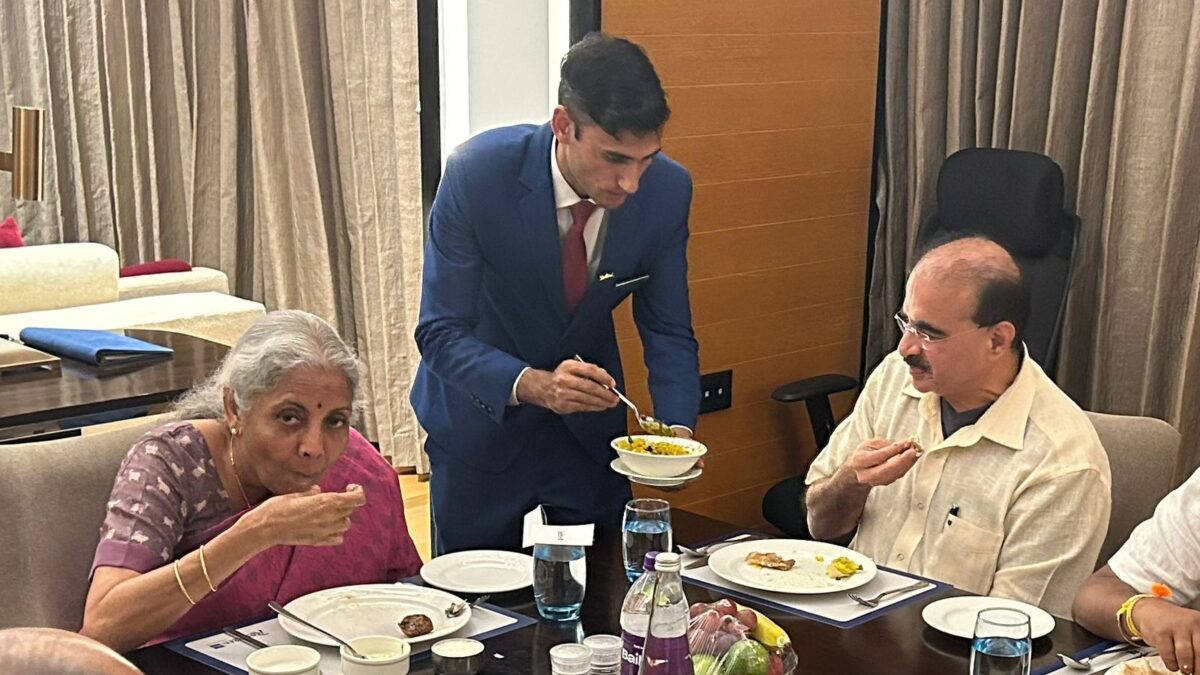 Bhuvaneswaran had dinner with Nirmala Sitharaman