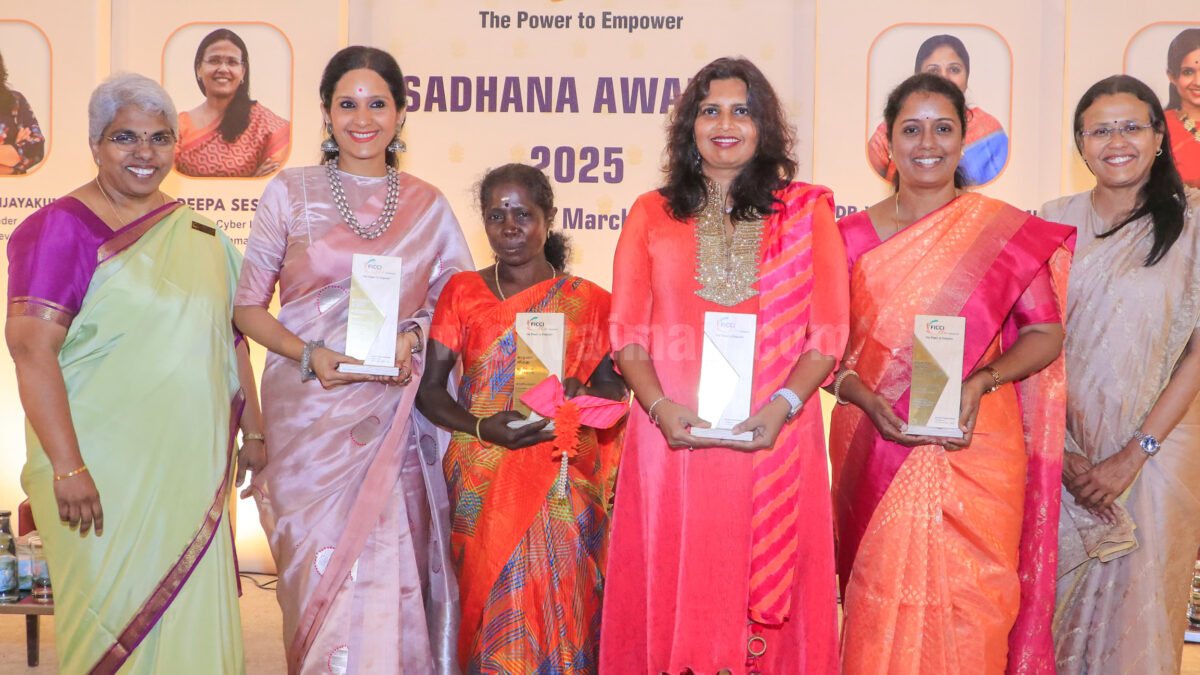 Coimbatore Women honoured with Sadhana Awards