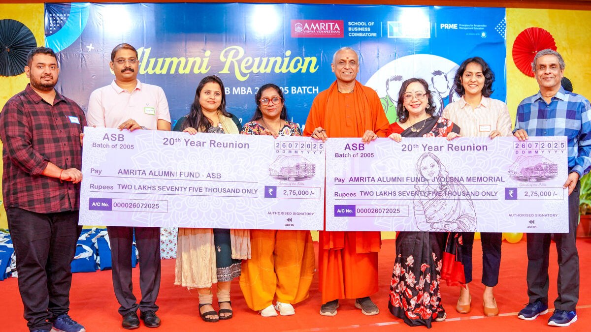 Amrita Alumni Reunites & Donates ₹5.5 Lakh to Scholarship Fund