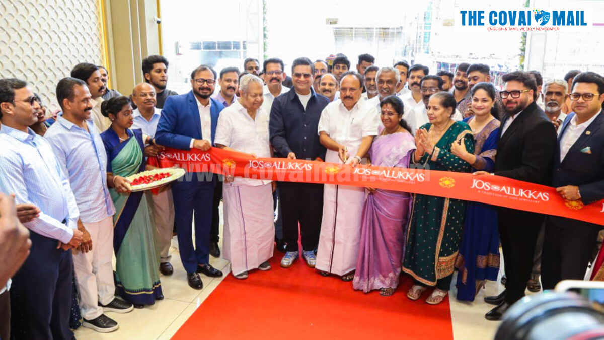 Jos Alukkas opens new showroom at Oppanakara Street