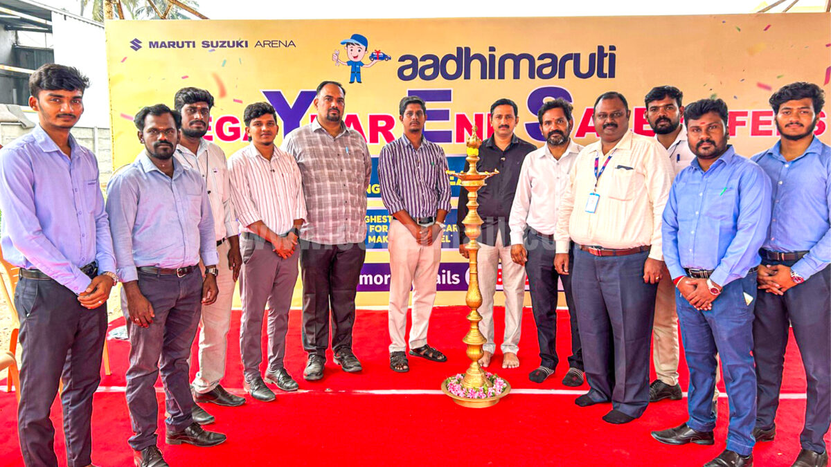 Aadhi Maruti inaugurates Year-End Sale special counter at Thudiyalur