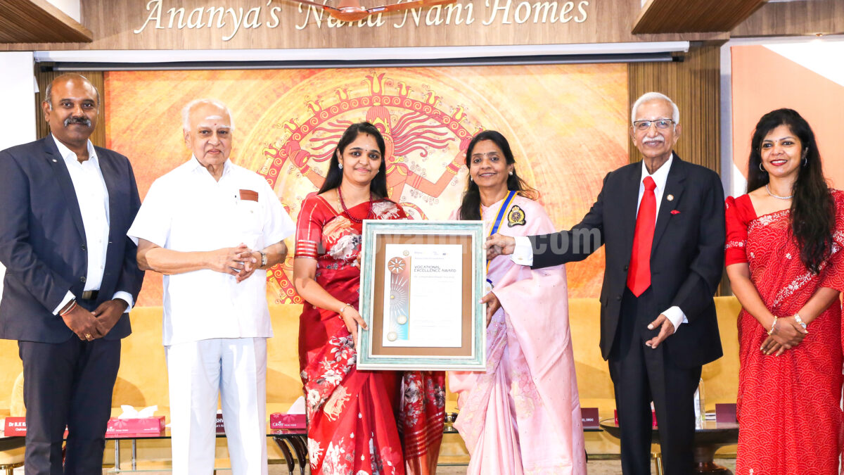 Ananya’s Nana Nani Homes’ Umamaheshwari Honoured with Vocational Excellence Award