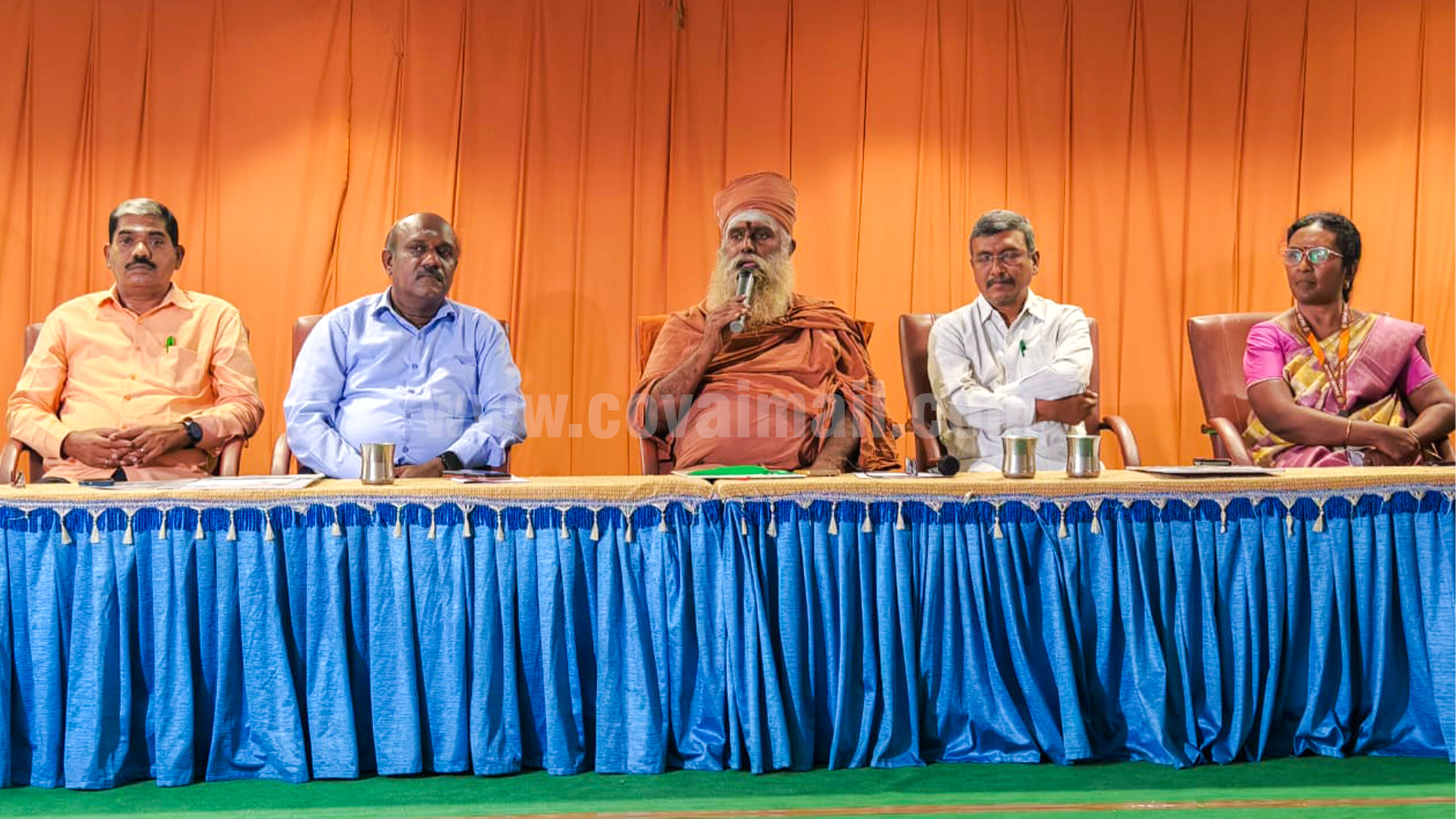 மாணவர்கள் புத்தக வாசிப்பில் கவனம் செலுத்த வேண்டும்  – பேரூர் தமிழ்க் கல்லூரி கருத்தரங்கில் அறிவுரை