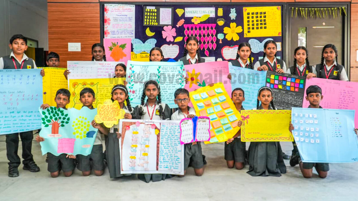 இந்துஸ்தான் பள்ளியில் கையெழுத்து கண்காட்சி