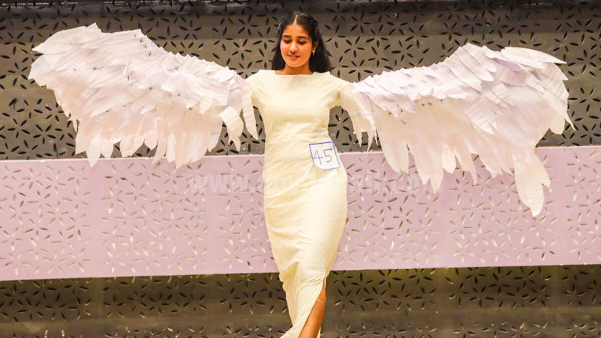 கே.பி.ஆர் கல்லூரியில் ஆடை அணிவகுப்பு நிகழ்வு