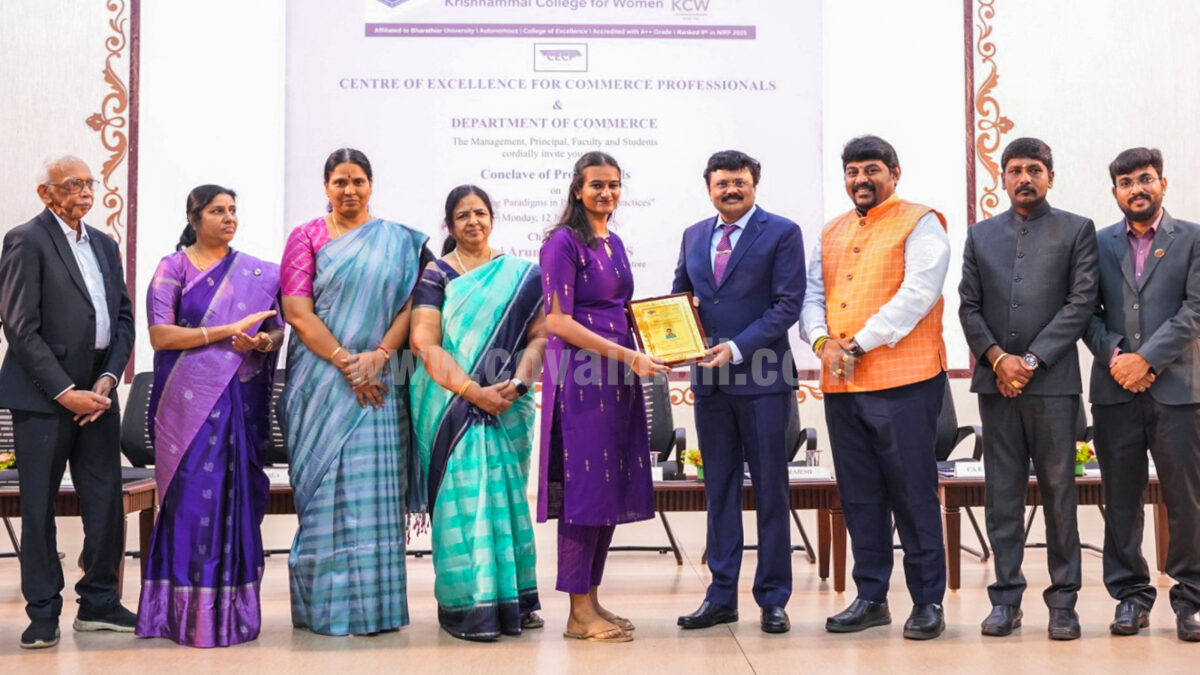 PSGR Krishnammal College Honours 95 Professionals at Conclave of Professionals
