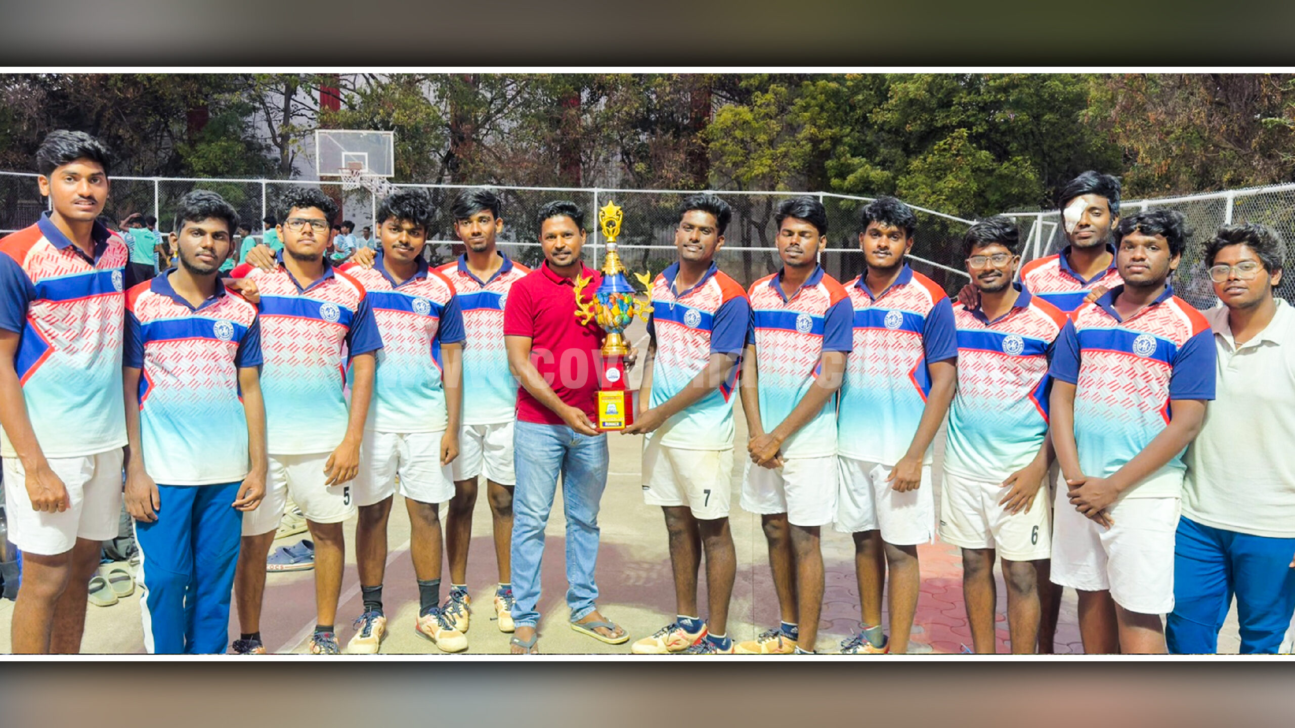 BALL Batminton men scaled