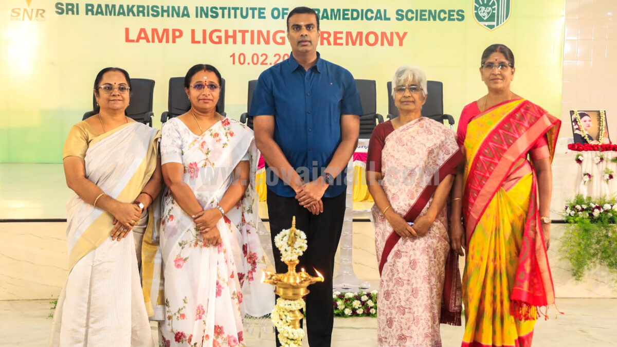 ஸ்ரீ ராமகிருஷ்ணா நர்சிங் கல்லூரியில் விளக்கு ஏற்றும் விழா
