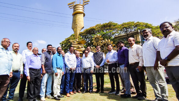 Statue opening cover