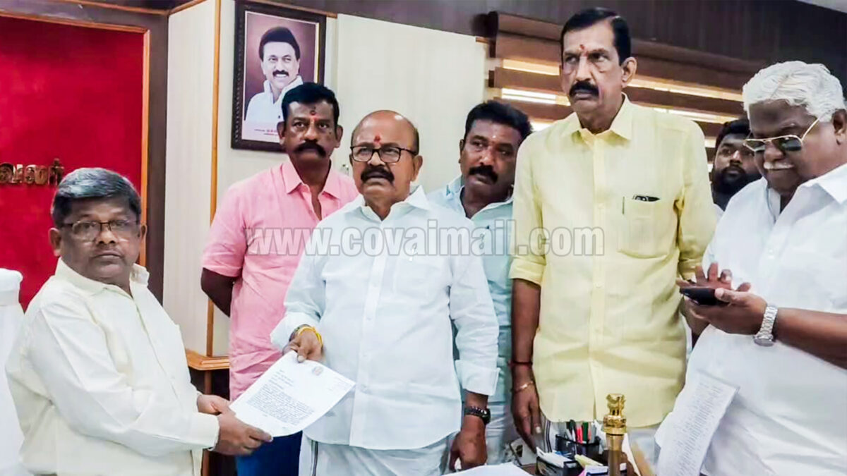 பொள்ளாச்சியில் கல்குவாரி ஏல டெண்டரில் முறைகேடு; வருவாய் அலுவலரிடம் எம்.எல்.ஏ. புகார் 