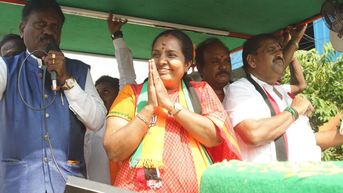 தேசிய ஜனநாயக கூட்டணி மட்டுமே மாற்றத்தை தரும் – பரப்புரையில் வானதி சீனிவாசன் பேச்சு!