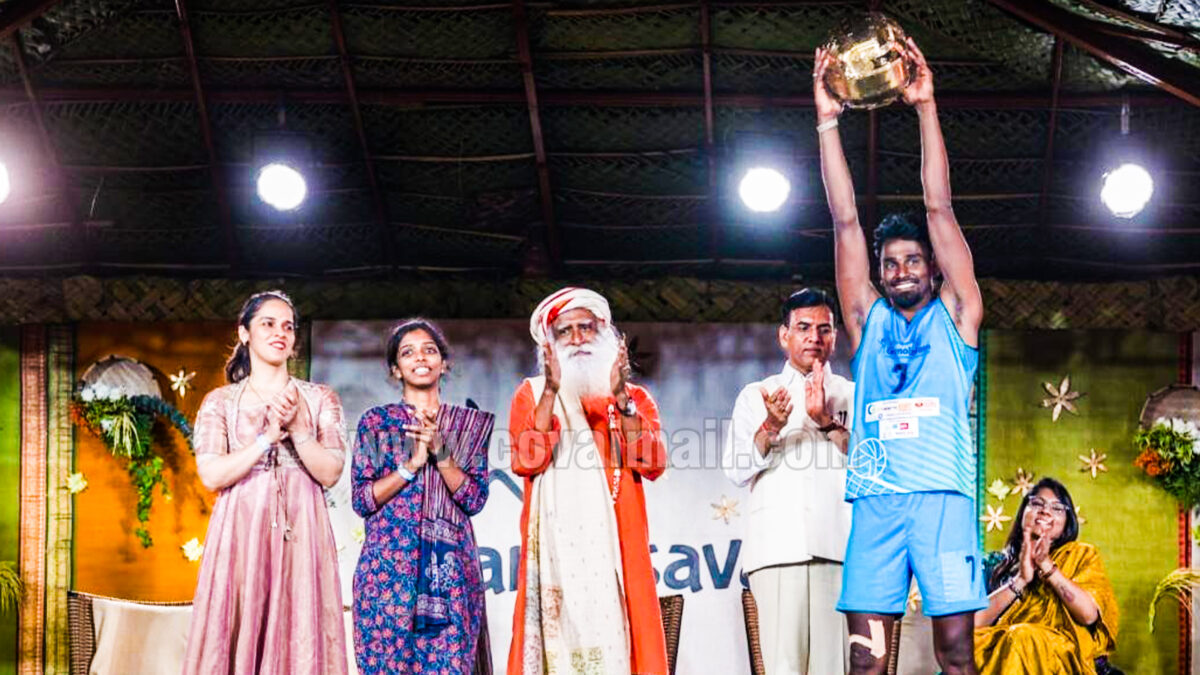 ஈஷா கிராமோத்சவம் 2025ன் சிறந்த வீரர் மணிகண்டனுக்கு  ‘பிரைம் வாலிபால்’ சென்னை அணியில் வாய்ப்பு