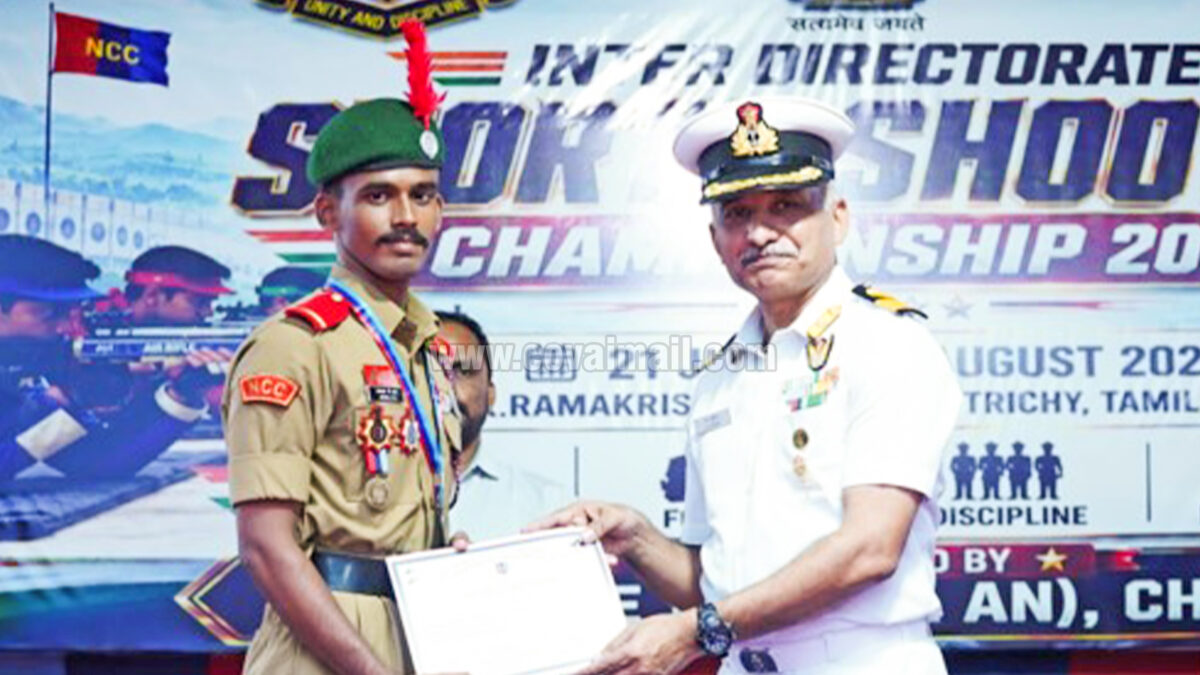 துப்பாக்கிச் சுடுதல் போட்டியில்  கே.பி.ஆர் கல்லூரி மாணவருக்கு வெண்கலப் பதக்கம்