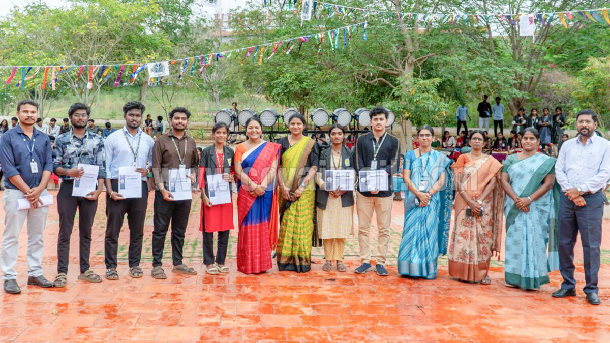 நிமிர்ந்து நில் ஹேக்கத்தான் போட்டியில்  இந்துஸ்தான் கல்வி நிறுவனங்கள் சாதனை
