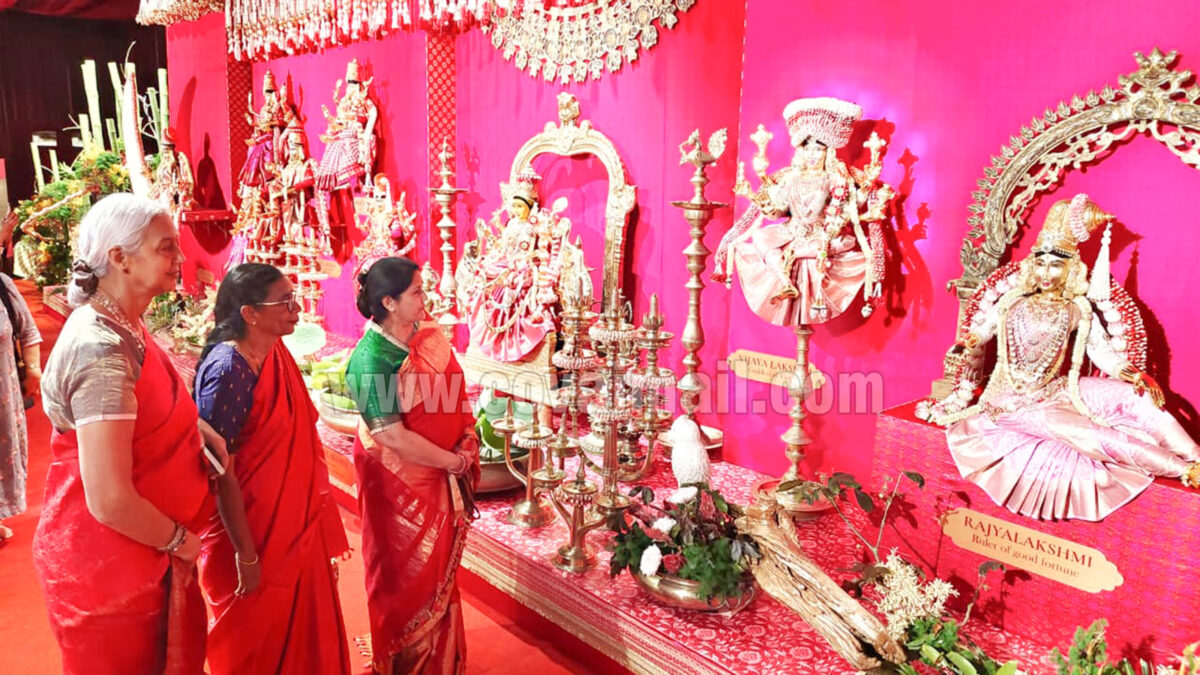 கோவையில் ஜப்பானிய பாணியில் நவராத்திரி கொலு