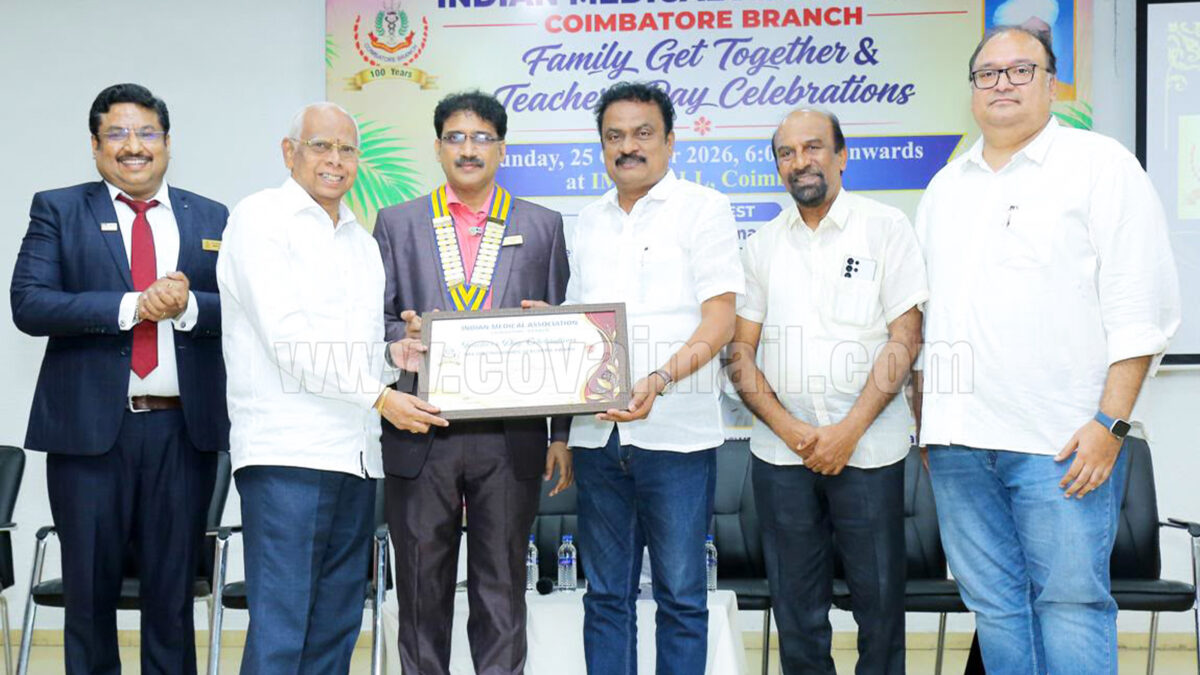 கார்மல் கார்டன் பள்ளியின் முன்னாள் ஆசிரியருக்கு விருது