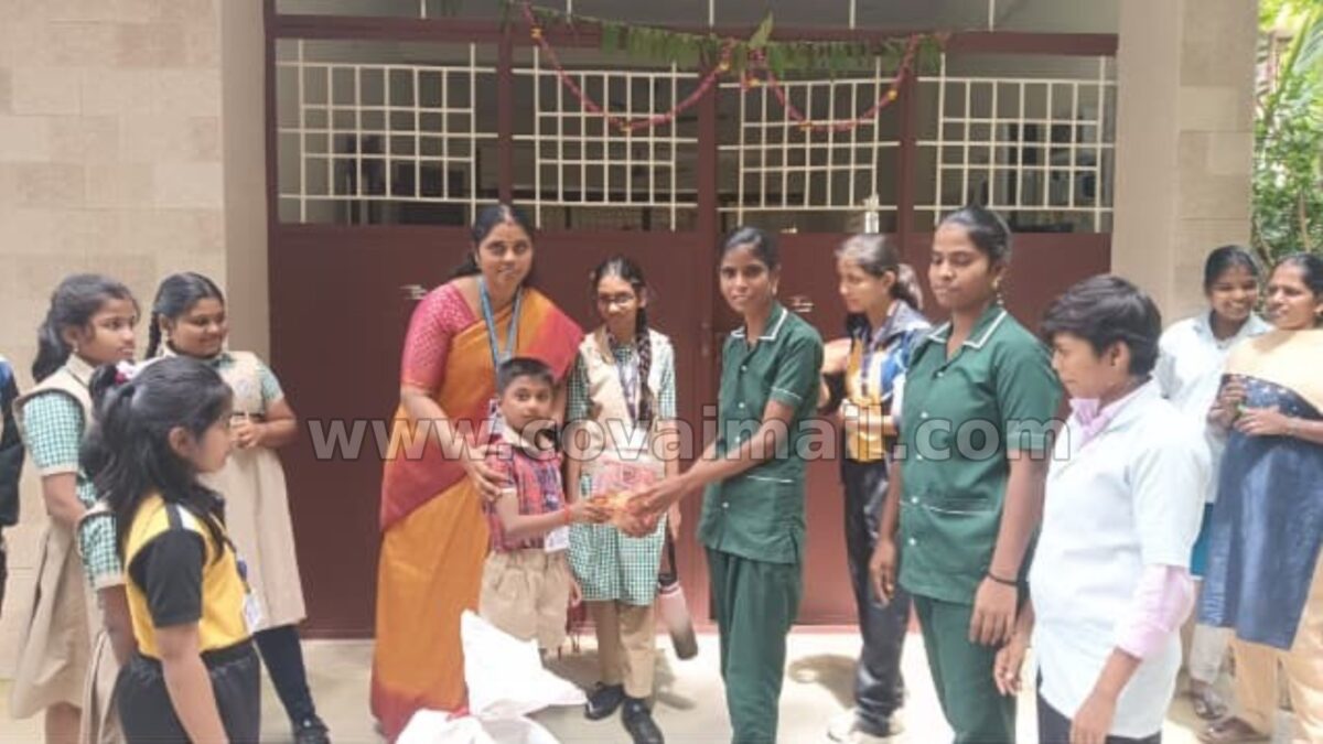 Bharatiya Vidya Bhavan Ajjanur students donate rice to home